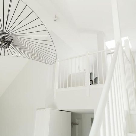 All In One Loft With Balcony And Free Parking Lidingö Eksteriør billede