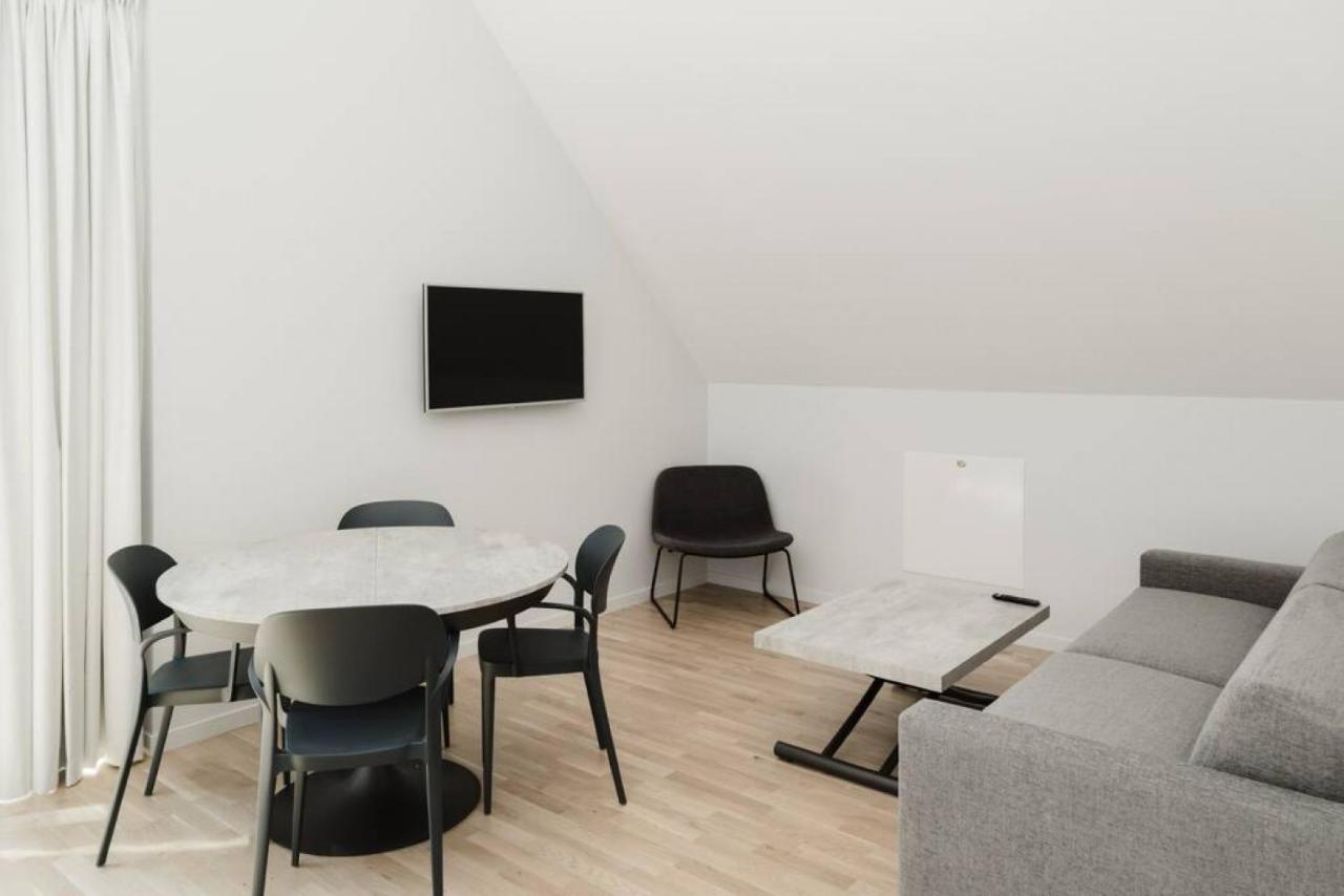 All In One Loft With Balcony And Free Parking Lidingö Eksteriør billede
